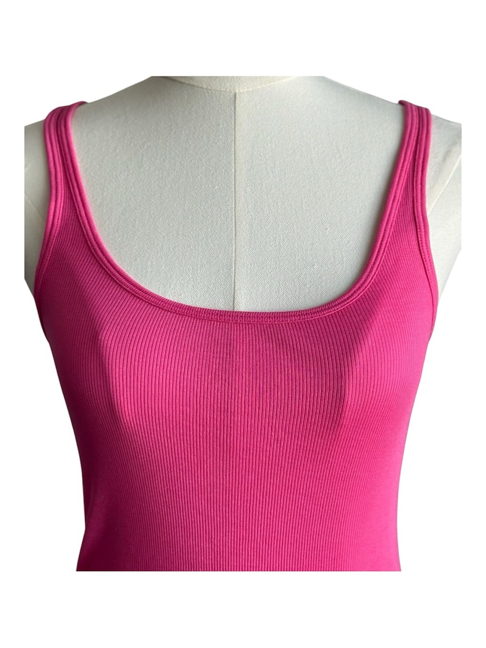 Vince Pink Ribbed Tank Top - Picture 2 of 10